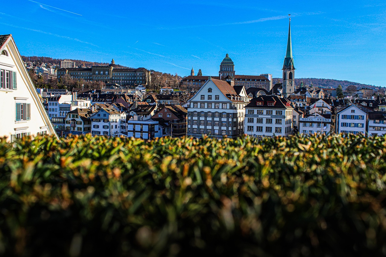 Flights to Zurich (ZRH) - Zurich and Swiss Alps - book airline tickets